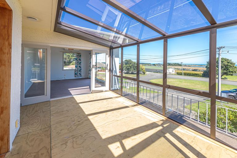 Photo of property in 11 Windsor Terrace, Durie Hill, Whanganui, 4500