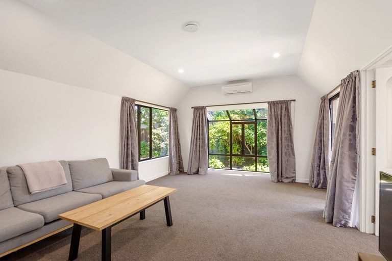 Photo of property in 31 O'connor Place, Burnside, Christchurch, 8053