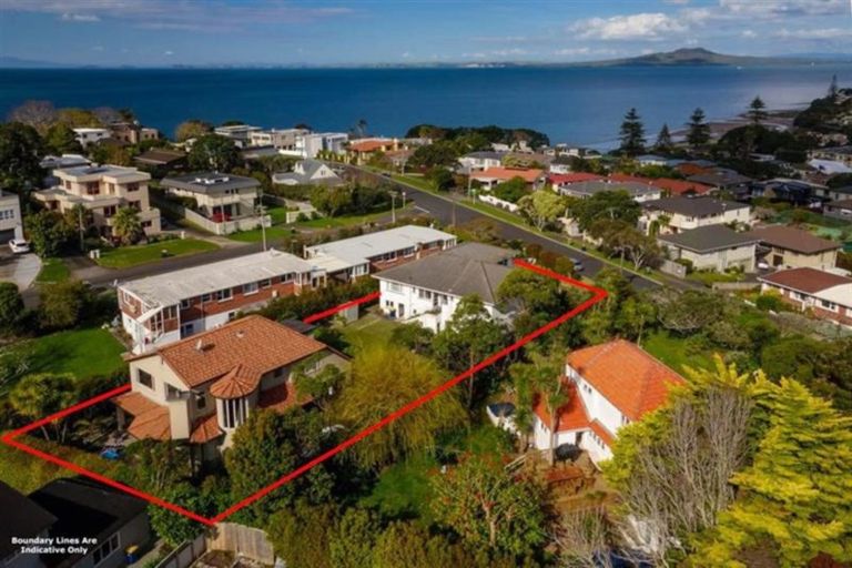 Photo of property in 6 Brighton Terrace, Murrays Bay, Auckland, 0630