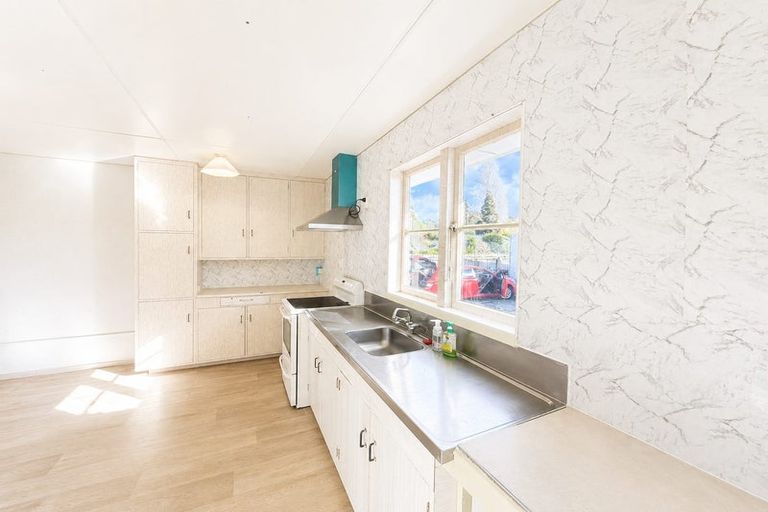 Photo of property in 57 Glendale Road, Glen Eden, Auckland, 0602