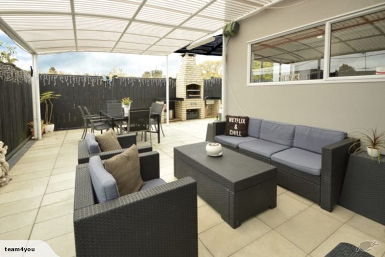 Photo of property in 313 Hobsonville Road, Hobsonville, Auckland, 0618