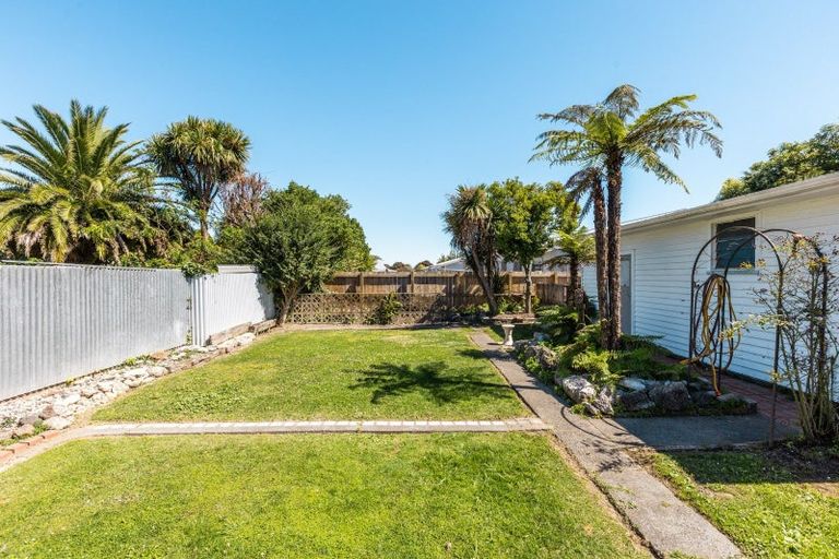 Photo of property in 27 Ward Crescent, Marewa, Napier, 4110
