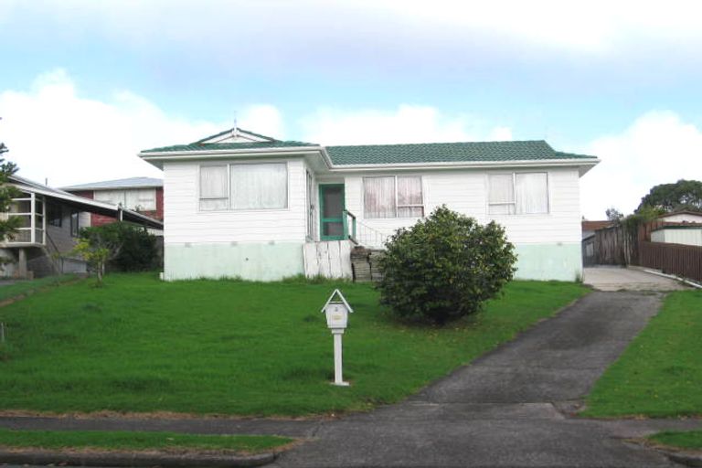Photo of property in 3 George Herring Place, Glen Eden, Auckland, 0602