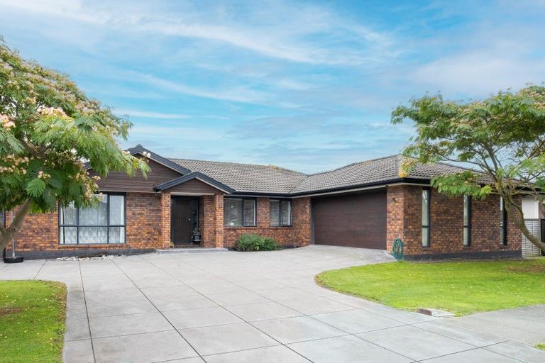 Photo of property in 12 Delta Mews Place, Clive, 4102