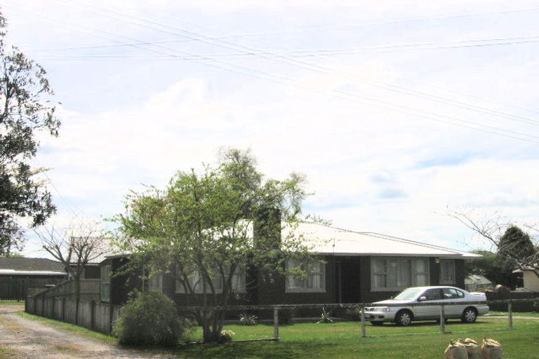 Photo of property in 2 Cochrane Street, Fairy Springs, Rotorua, 3015
