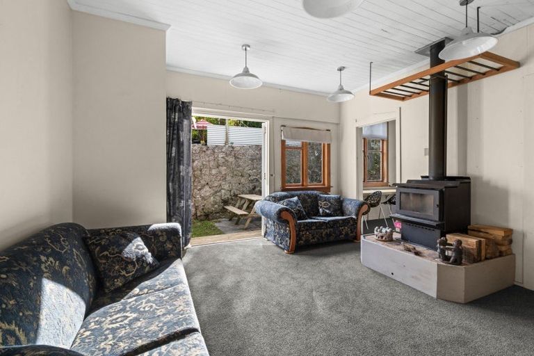 Photo of property in 43 Chaucer Road, Hospital Hill, Napier, 4110