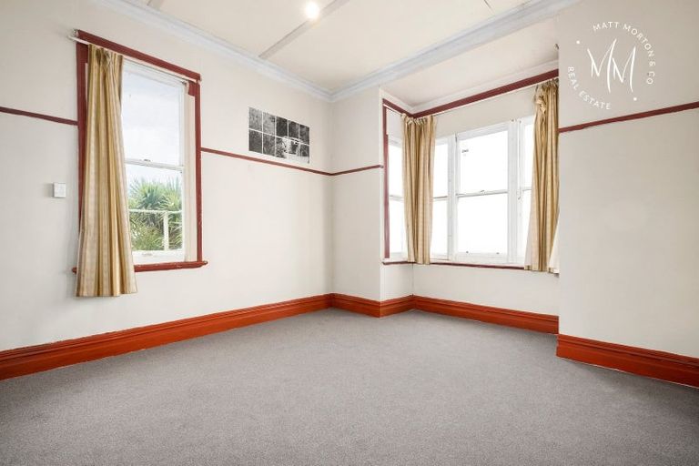 Photo of property in 74 Heriot Row, North Dunedin, Dunedin, 9016