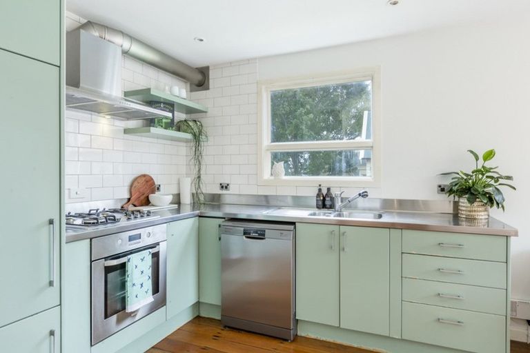 Photo of property in 1a Russell Street, Freemans Bay, Auckland, 1011