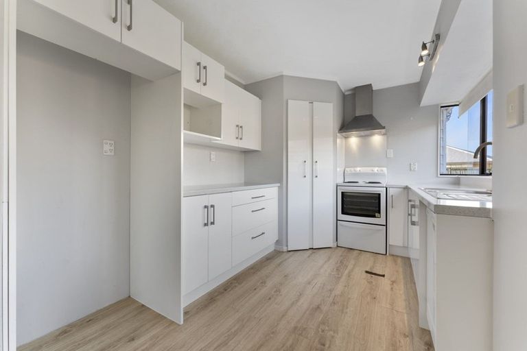 Photo of property in 47 Peppertree Glade, Kelvin Grove, Palmerston North, 4414