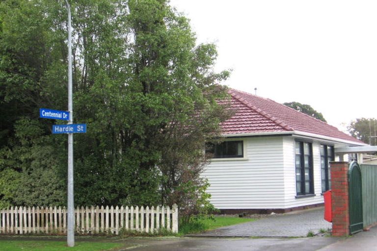 Photo of property in 3 Hardie Street, Hokowhitu, Palmerston North, 4410