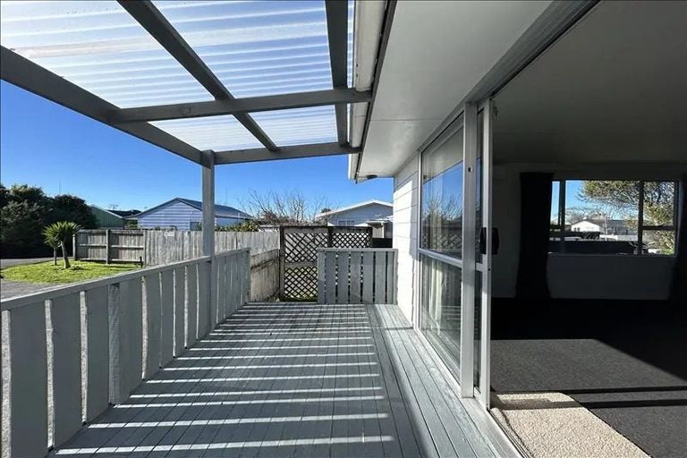 Photo of property in 1 Reeves Close, Fairview Downs, Hamilton, 3214
