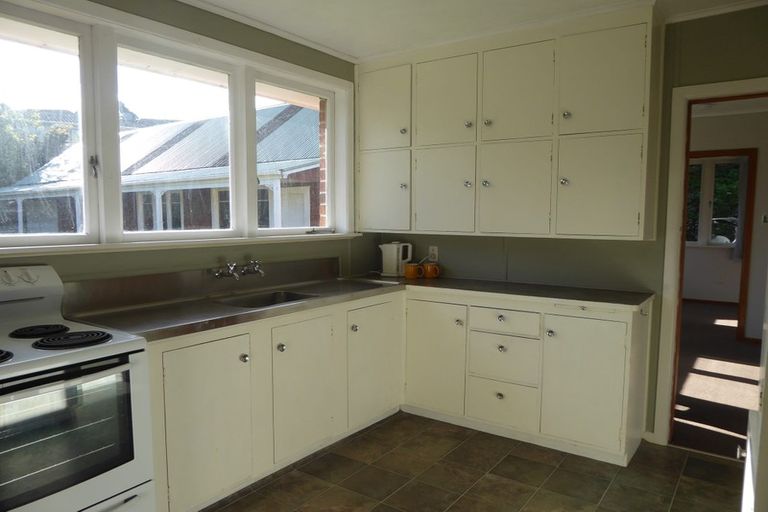 Photo of property in 17 Gill Crescent, Blockhouse Bay, Auckland, 0600
