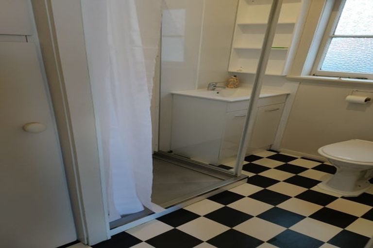 Photo of property in 8 Rolleston Street, Hokowhitu, Palmerston North, 4410