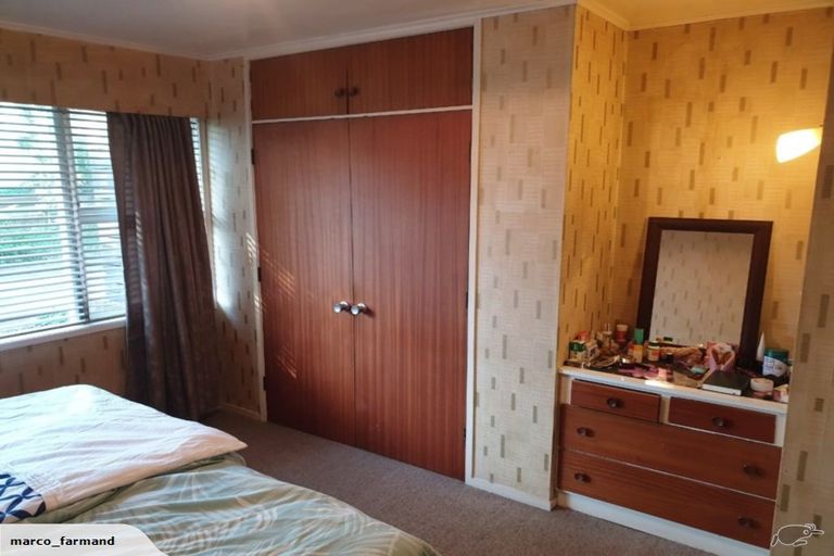 Photo of property in 2/21 Pooley Street, Pakuranga Heights, Auckland, 2010