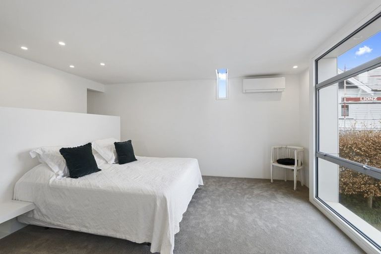 Photo of property in 100 Glandovey Road, Fendalton, Christchurch, 8052