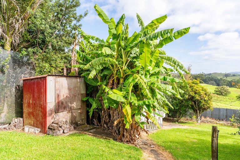 Photo of property in 1 Griffin Road, Maungaturoto, 0520