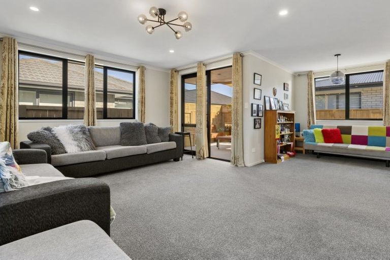 Photo of property in 14 Te Wharo Drive, Papamoa, 3118