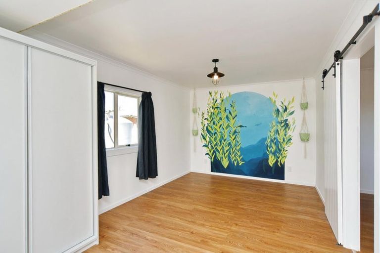 Photo of property in 19 South Crescent, Amberley, 7481