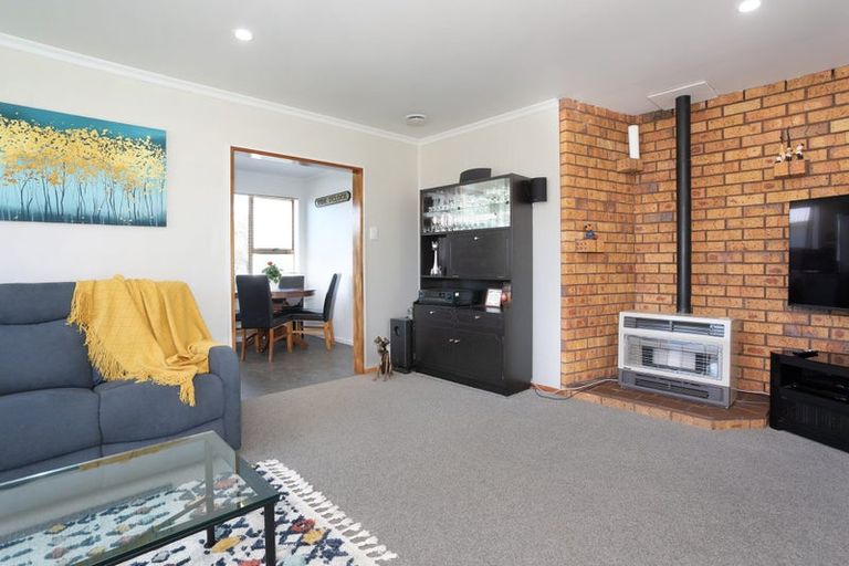 Photo of property in 21 Flower Street, Bulls, 4818