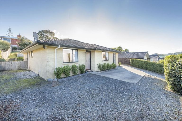 Photo of property in 80 Cabeleigh Drive, Helensville, 0800