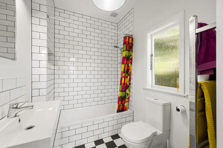 Photo of property in 12 Liffey Crescent, Island Bay, Wellington, 6023