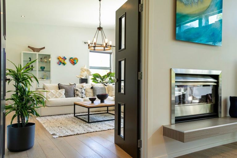 Photo of property in 35 Pounamu Avenue, Greenhithe, Auckland, 0632