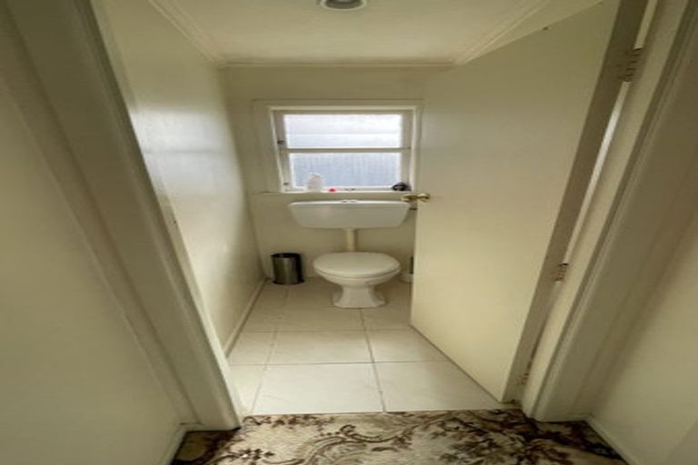 Photo of property in 10 Mildmay Road, Henderson, Auckland, 0610