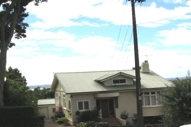 Property details for 47 Allendale Road, Mount Albert, Auckland, 1025