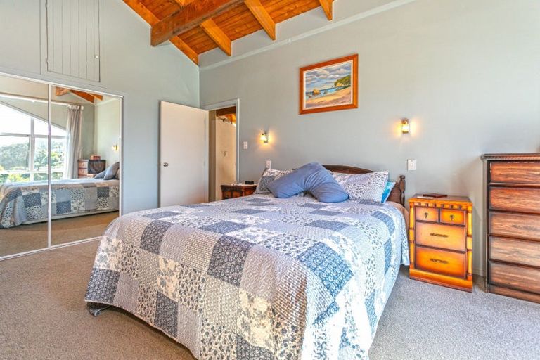 Photo of property in 120 Onemana Drive, Onemana, Whangamata, 3691