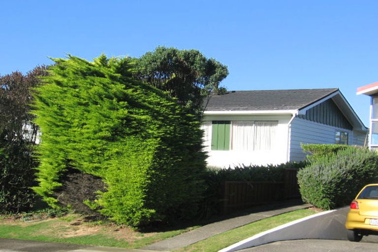 Photo of property in 33 Truscott Avenue, Johnsonville, Wellington, 6037