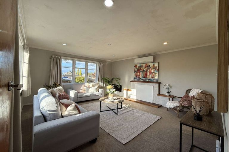 Photo of property in 14 John Street, Trentham, Upper Hutt, 5018