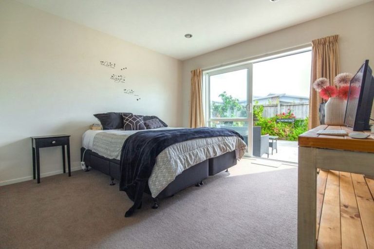 Photo of property in 5 Piwakawaka Court, Rototuna North, Hamilton, 3210