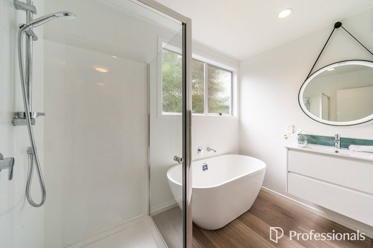 Photo of property in 86 Holborn Drive, Stokes Valley, Lower Hutt, 5019