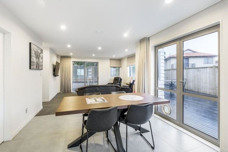 Photo of property in 43 Nautilus Drive, Gulf Harbour, Whangaparaoa, 0930