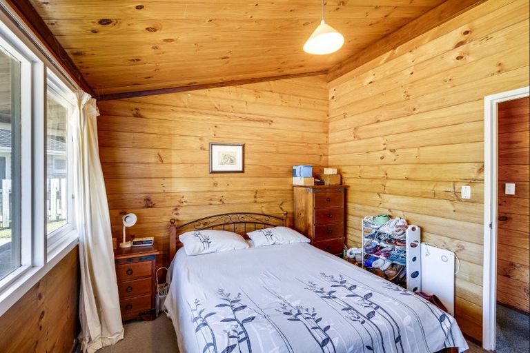 Photo of property in 82 Flaxmere Avenue, Flaxmere, Hastings, 4120