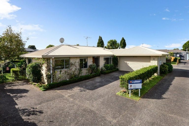 Photo of property in 2/38 Sandwich Road, St Andrews, Hamilton, 3200