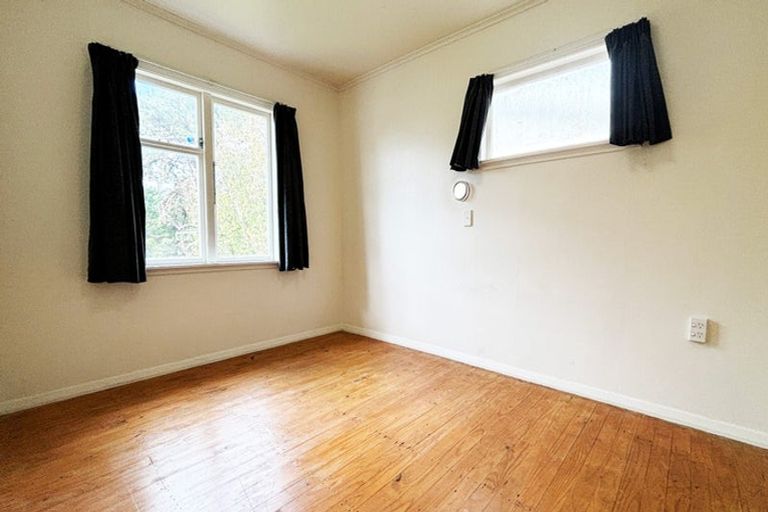 Photo of property in 51 Mortimer Terrace, Brooklyn, Wellington, 6021