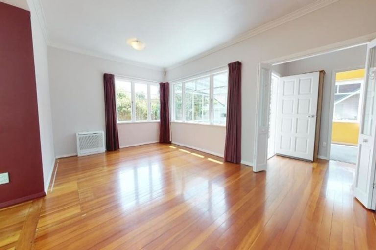 Photo of property in 97a Norton Park Grove, Waterloo, Lower Hutt, 5011