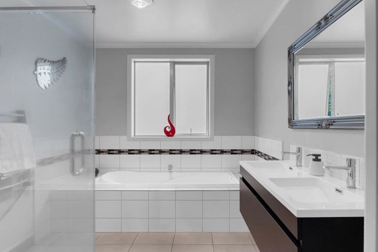 Photo of property in 5 Featherstone Drive, Flagstaff, Hamilton, 3210