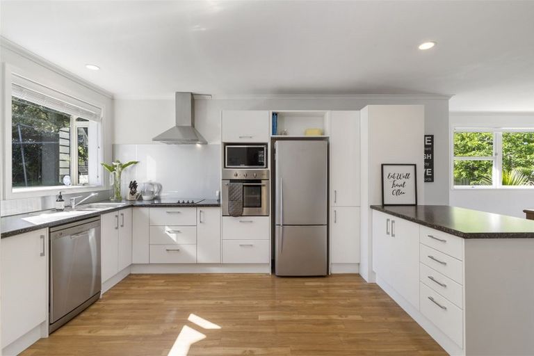 Photo of property in 61 Patons Road, Howick, Auckland, 2014