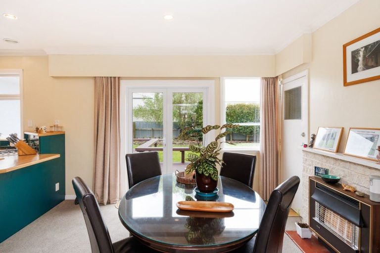 Photo of property in 9 Parata Street, Hokowhitu, Palmerston North, 4410