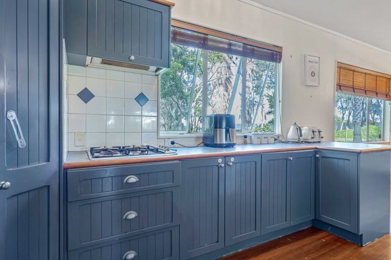 Photo of property in 448 Airfield Road, Ardmore, Papakura, 2582