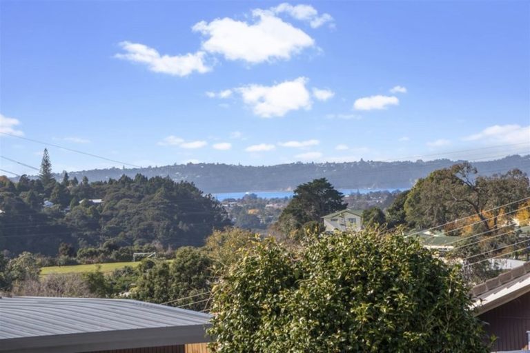 Photo of property in 139 Waimumu Road, Massey, Auckland, 0614