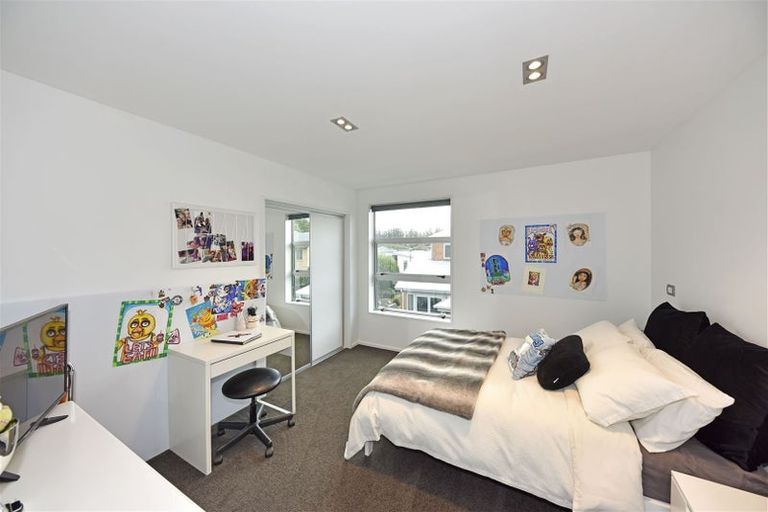 Photo of property in 36 Birkdale Drive, Shirley, Christchurch, 8061