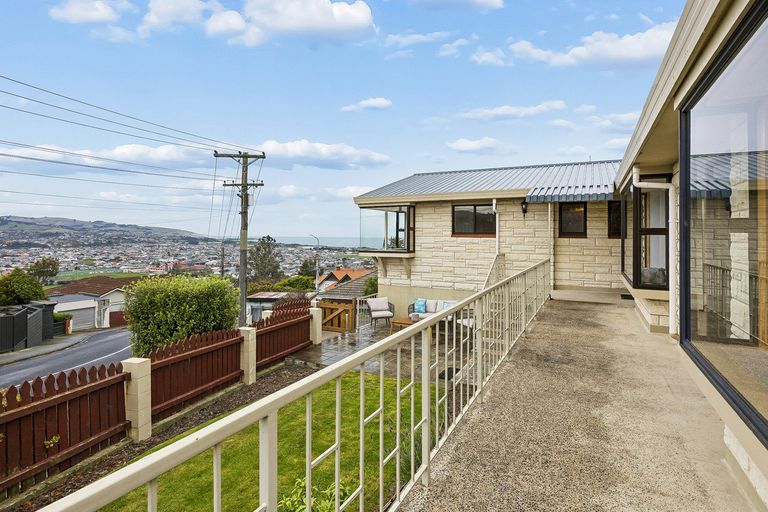 Photo of property in 32 Bangor Terrace, Kew, Dunedin, 9012