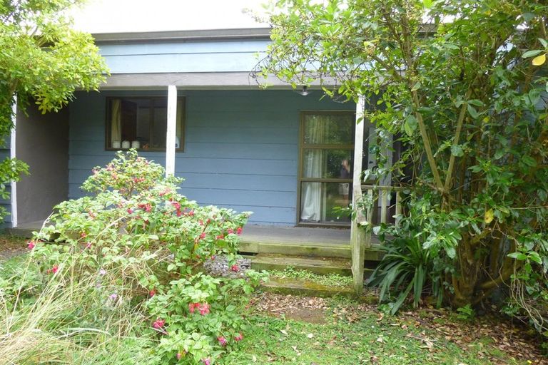 Photo of property in 72 Hastings Street, Halcombe, Feilding, 4779