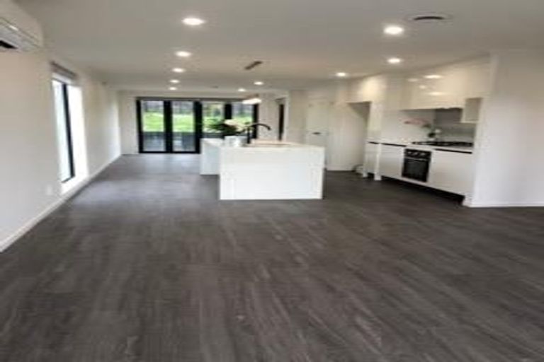 Photo of property in 12 Waikaha Street, Pokeno, 2472