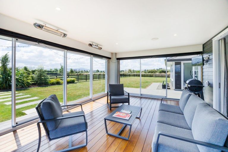 Photo of property in 33 Hartwell Drive, Kelvin Grove, Palmerston North, 4470