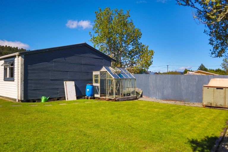 Photo of property in 49 Omapere Street, Dobson, Greymouth, 7805