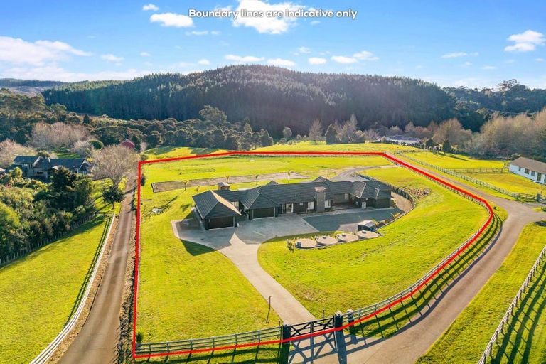 Photo of property in 1 Kaituhi Lane, Coatesville, 0793